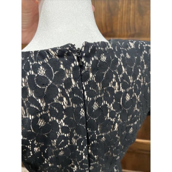 French Connection Women Dress Size 8 Black Tan Cap Sleeve Lace Classy‎ LBD Core - Picture 8 of 8